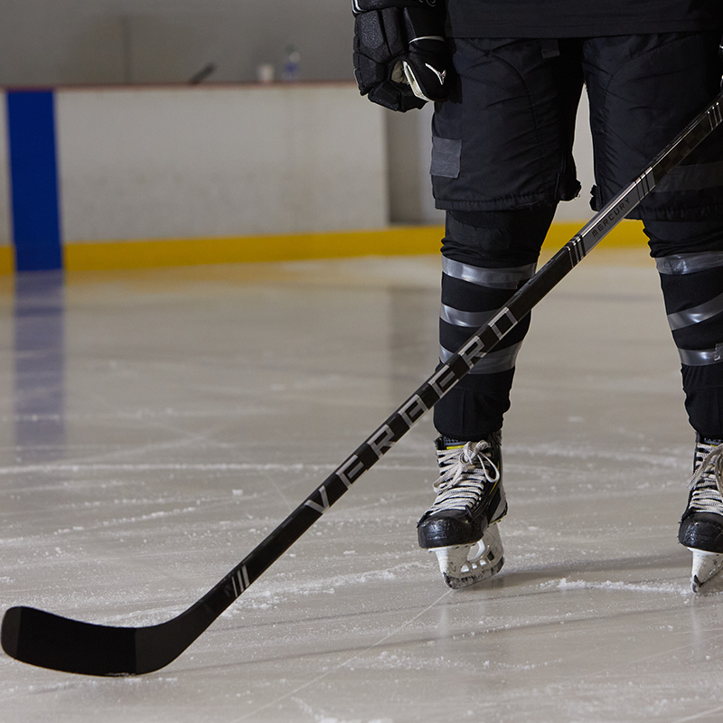 Blade-Feel And Balance: The Mercury V350 Composite Stick